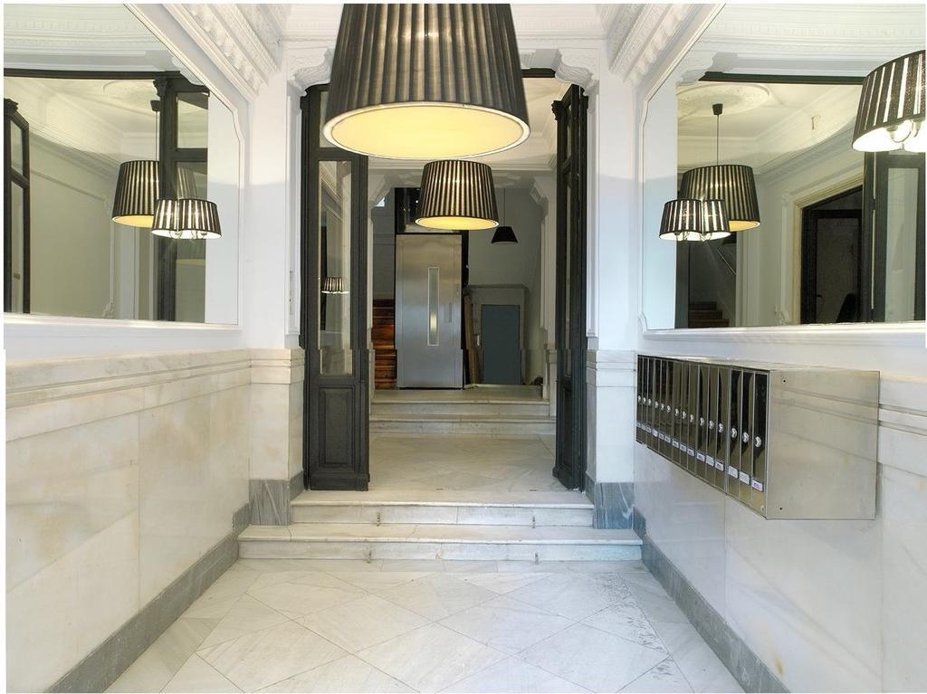 Modern Flats In Justicia By Allo Housing Madri Quarto foto