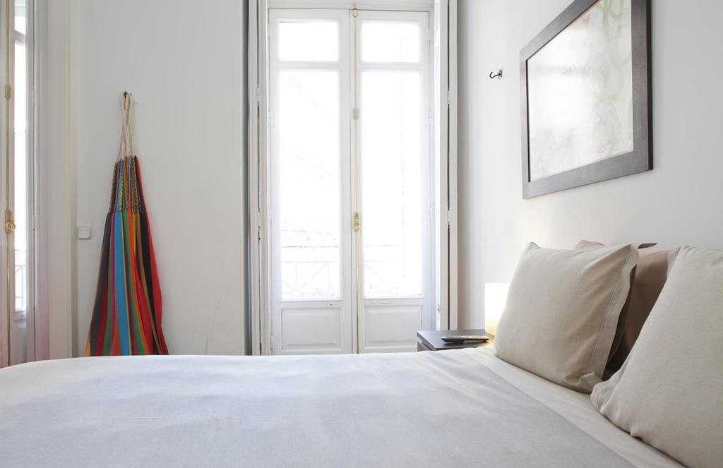 Modern Flats In Justicia By Allo Housing Madri Quarto foto